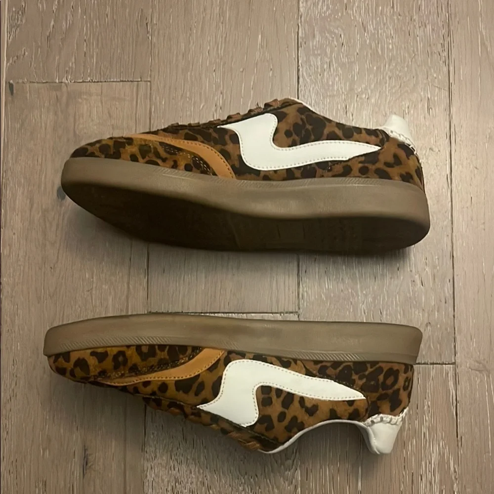 Leopard Print Sneakers with White Details and stitch detail, rubber sole - Picture 6 of 9